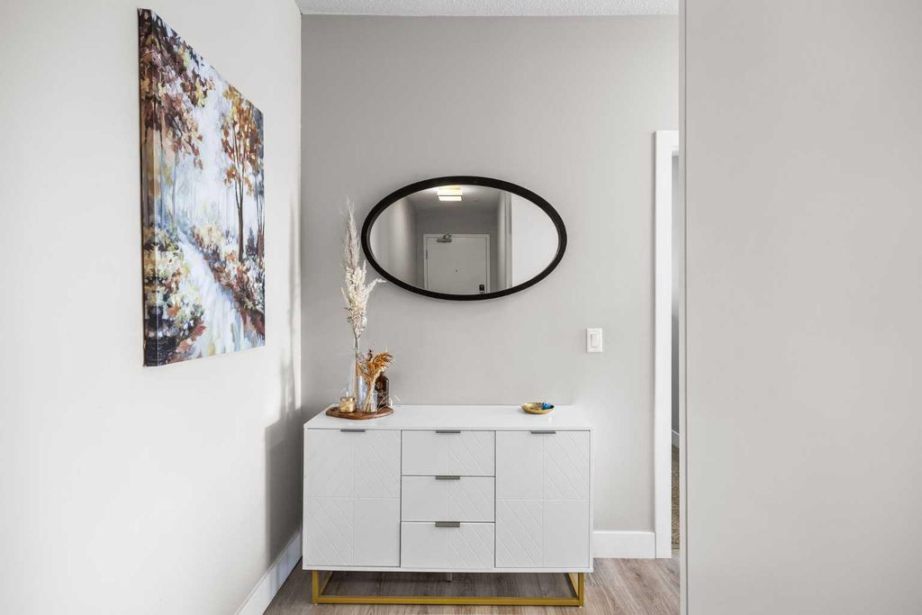 Photo of 1521 26 Avenue SW #204, Calgary, AB T2T 1C4 (MLS # A2295865)