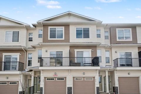 Photo of 613 Sage Hill Grove NW, Calgary, AB T3R 2A2 (MLS # A2293427)