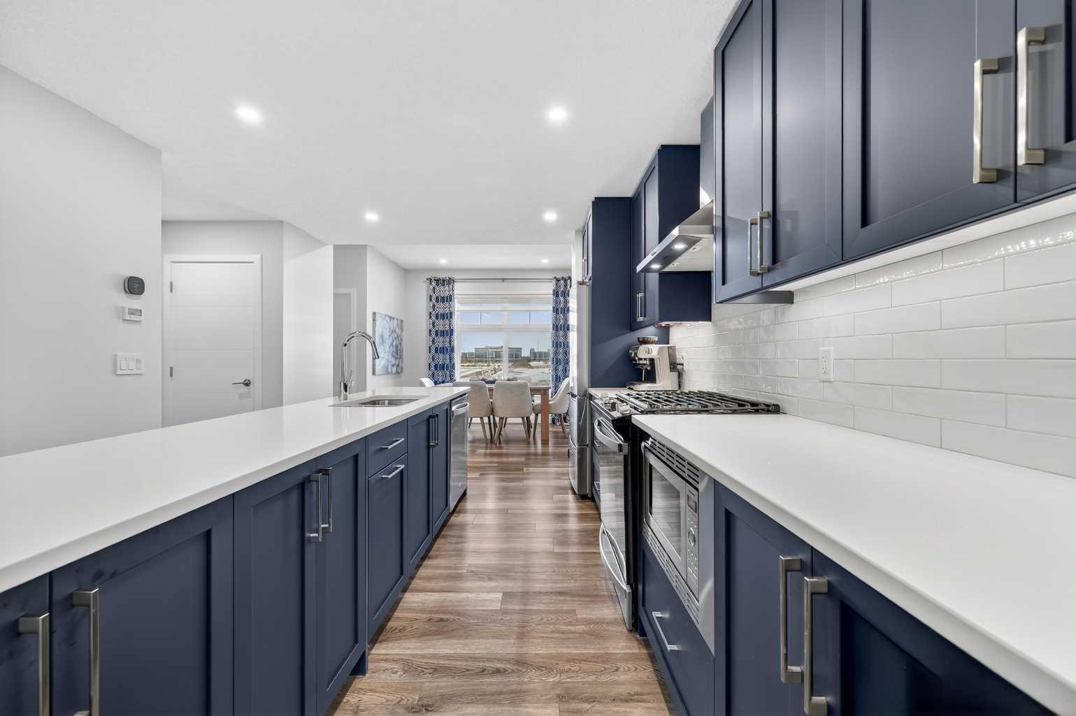 233 Les Jardins Park SE