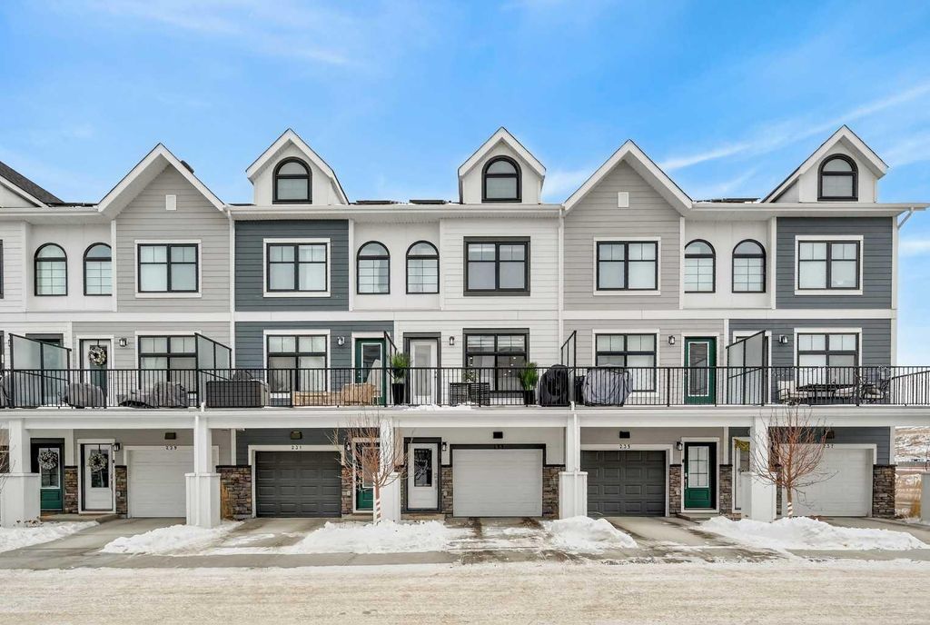 Photo of 233 Les Jardins Park SE, Calgary, AB T2C 5V3 (MLS # A2294714)