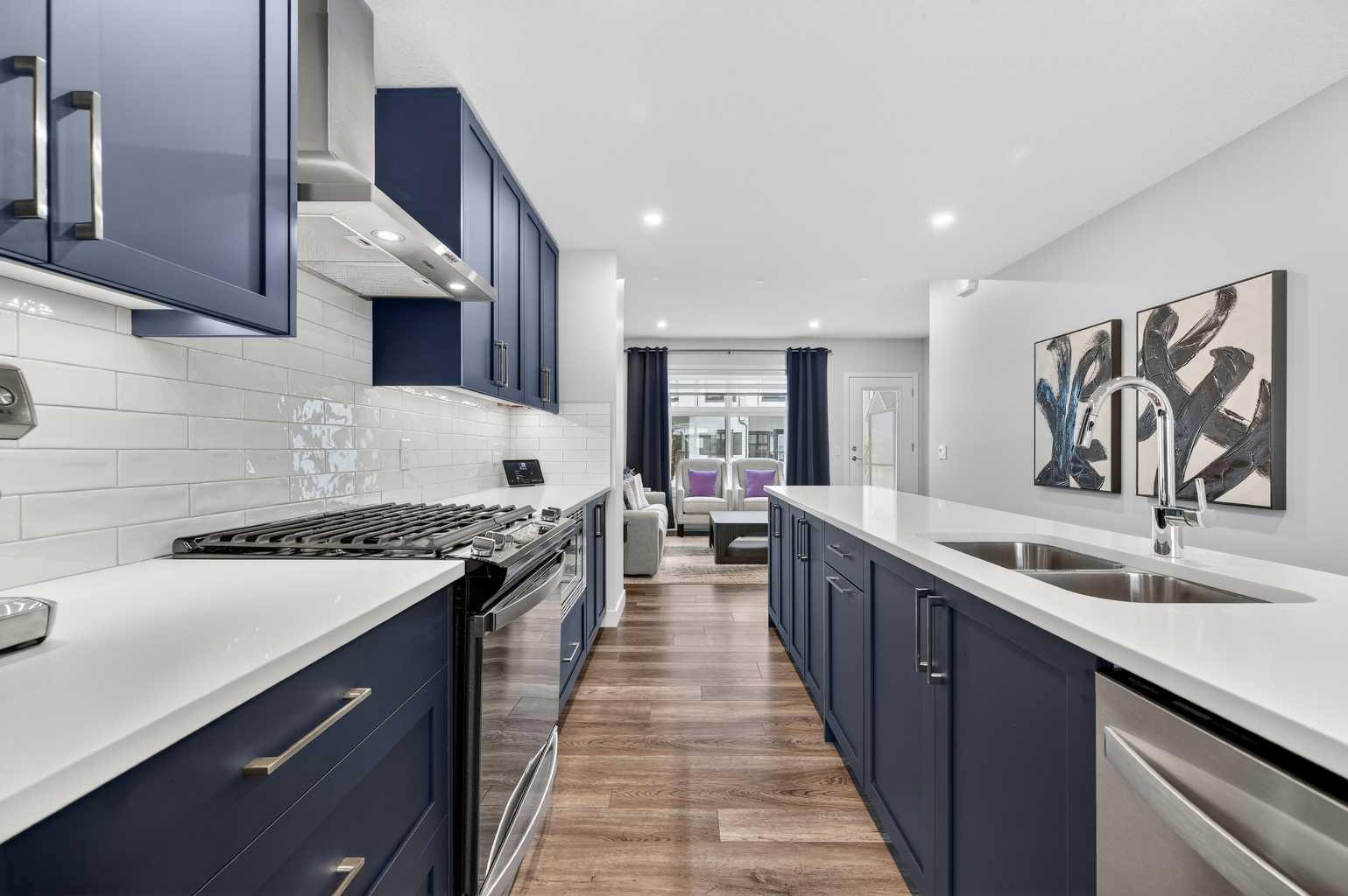 233 Les Jardins Park SE