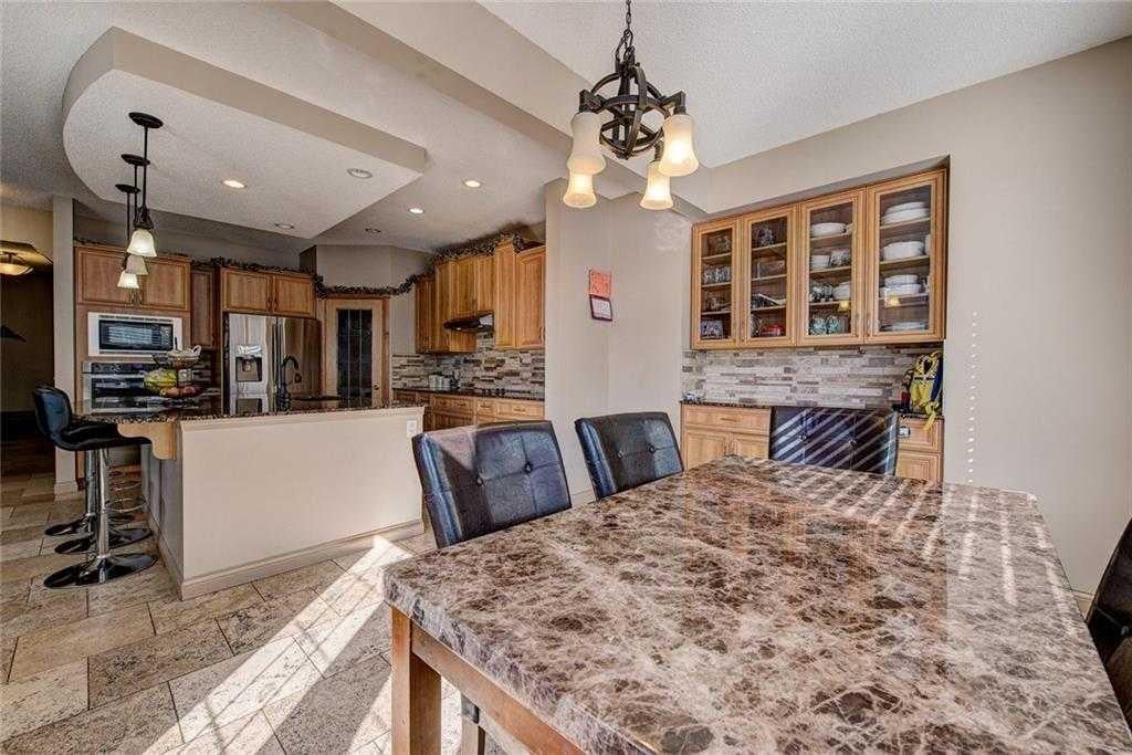 12 Skyview Springs Gardens NE