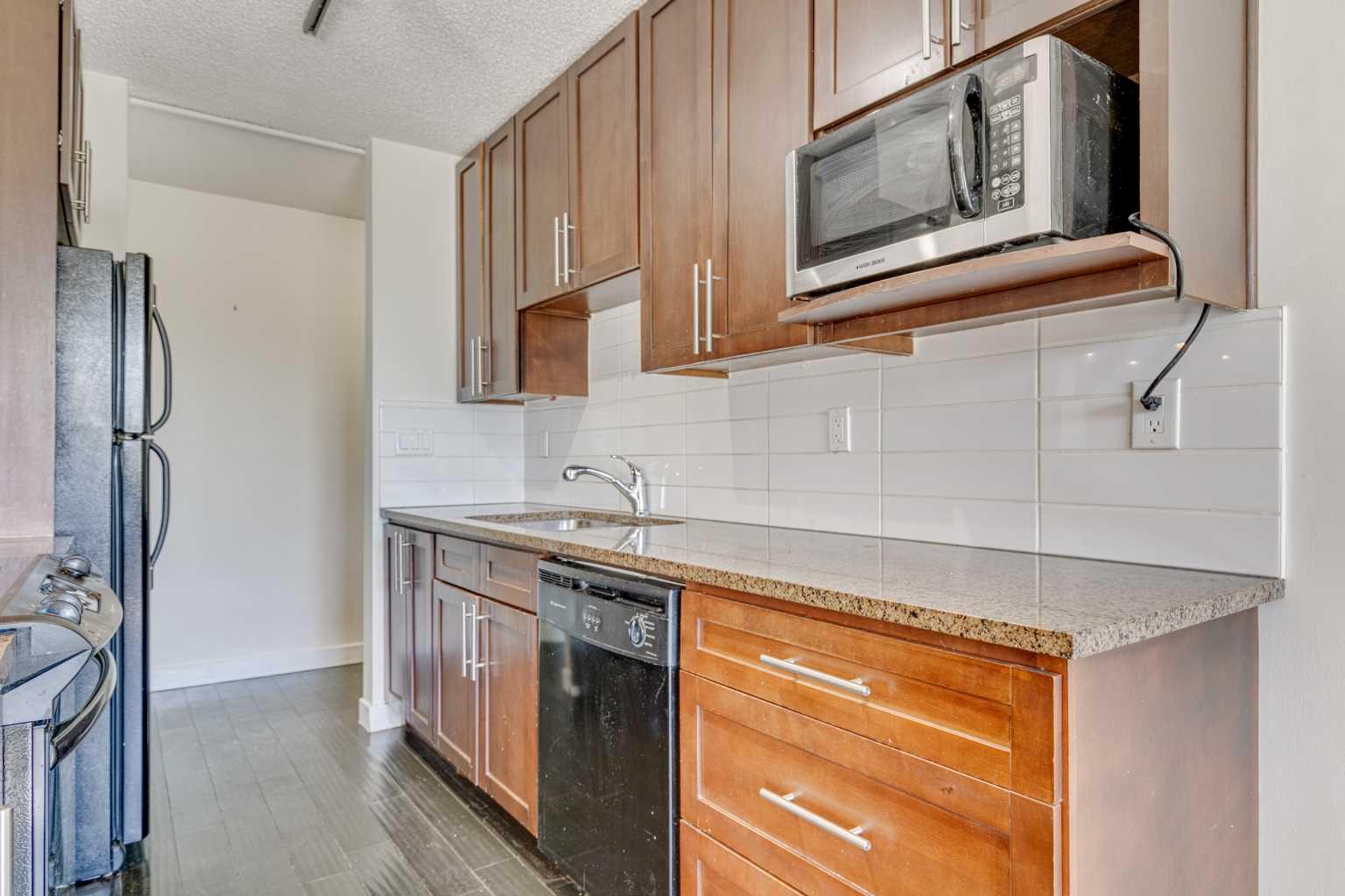 4455D Greenview Drive NE 202