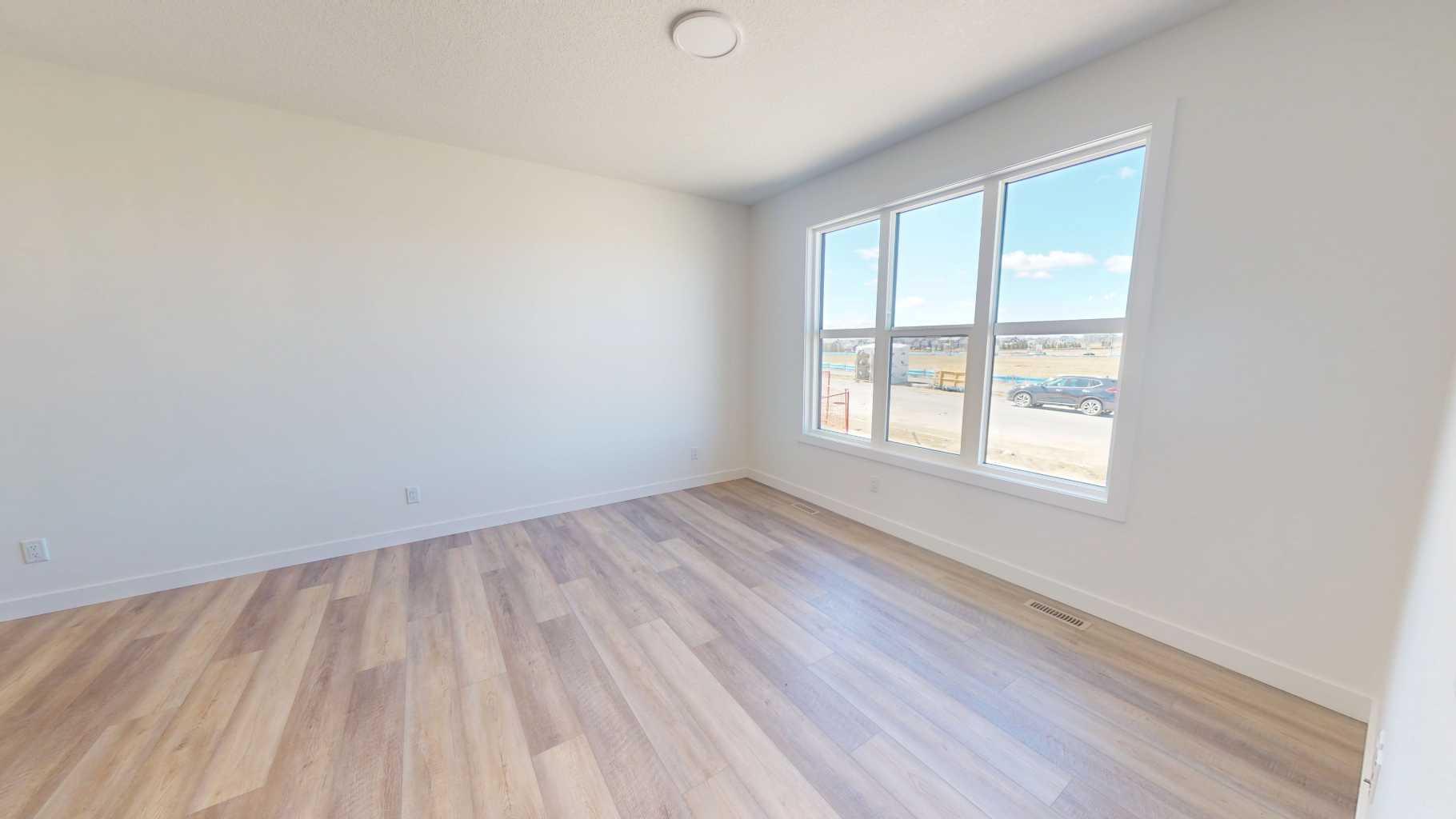 56 Mercado Road SE