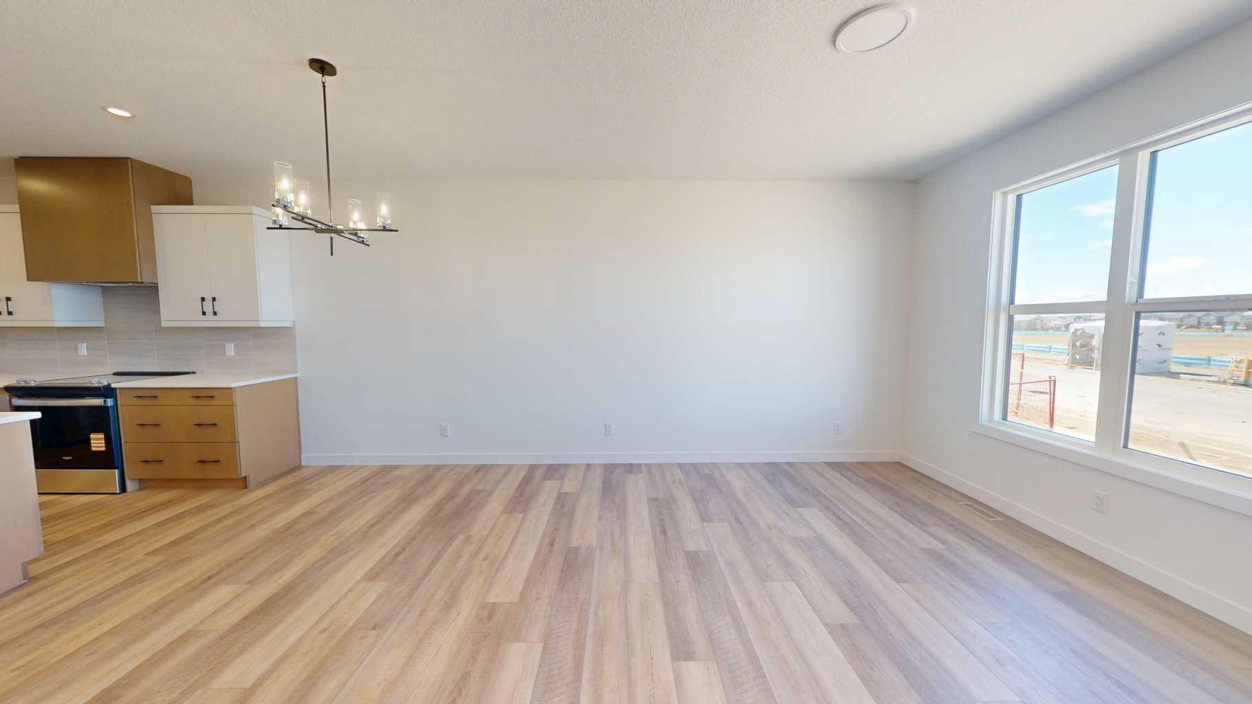 56 Mercado Road SE
