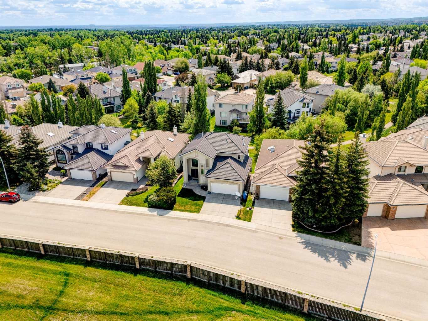 129 Woodpark Close SW