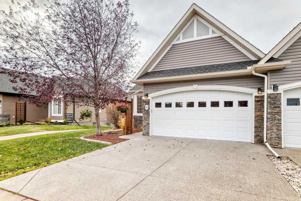 Photo of 160 SIENNA Passage, Chestermere, AB T1X 0B6 (MLS # A2266892)