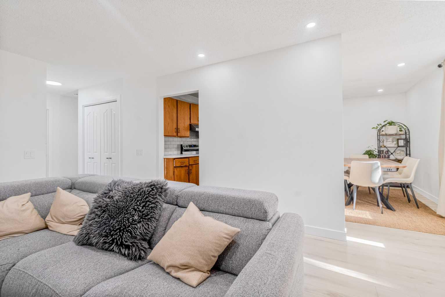 147 Dovercliffe Way SE