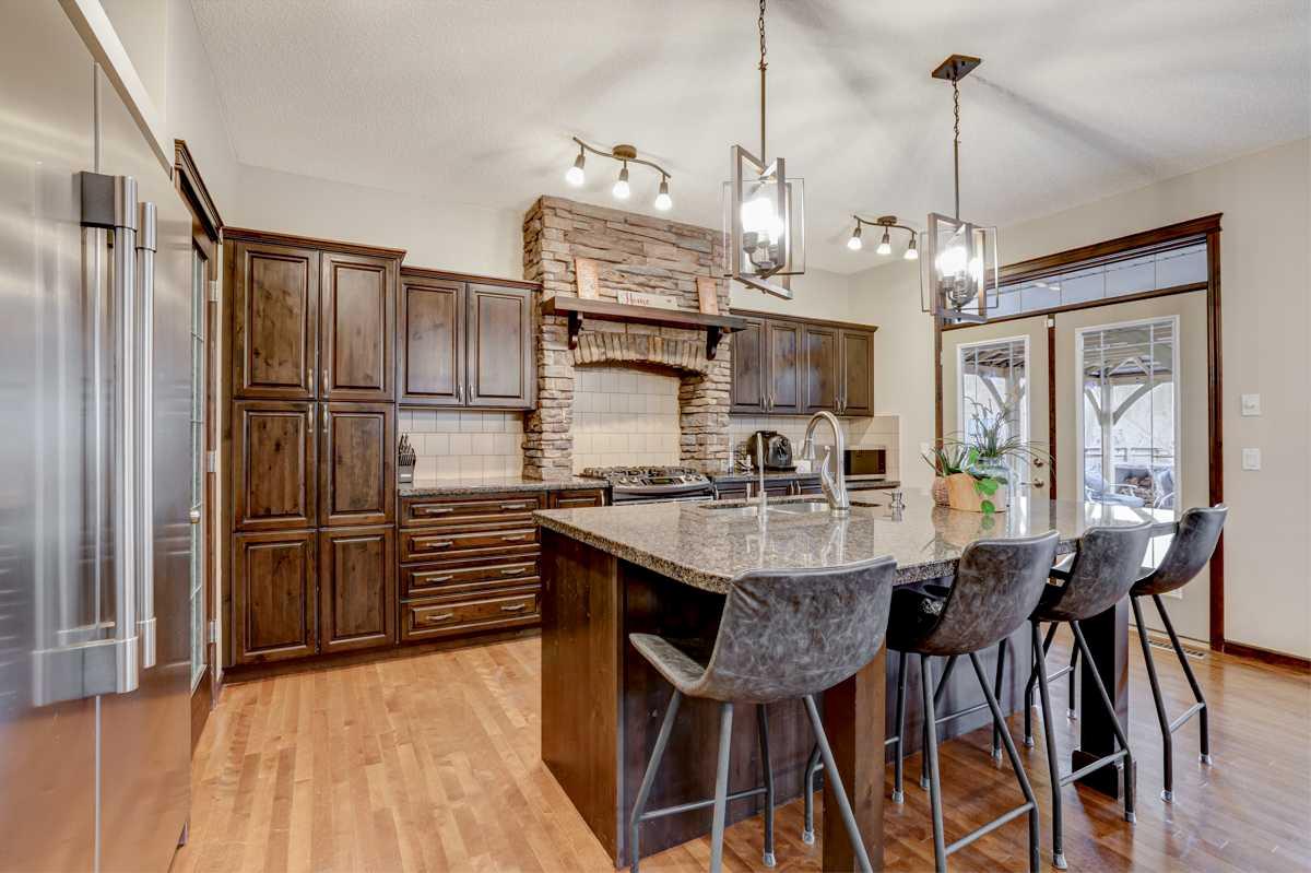 35 Brightonwoods Crescent SE