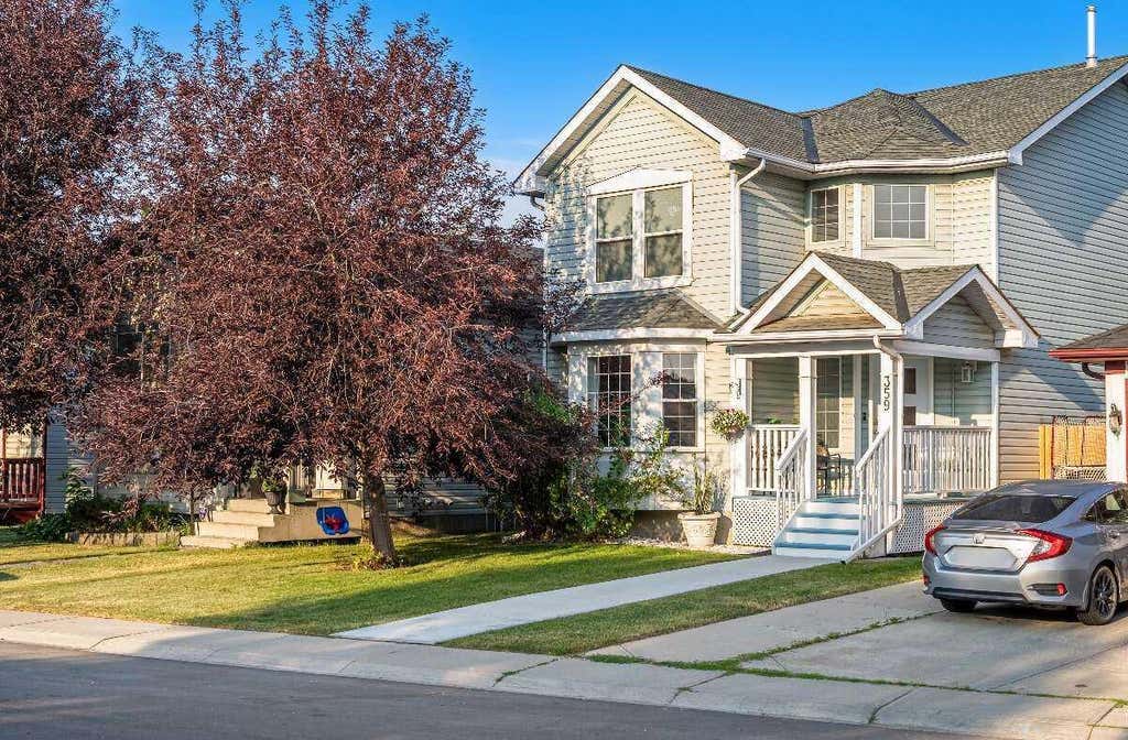 Photo of 359 Mt Apex Green SE, Calgary, AB T2Z 3B8 (MLS # A2335425)