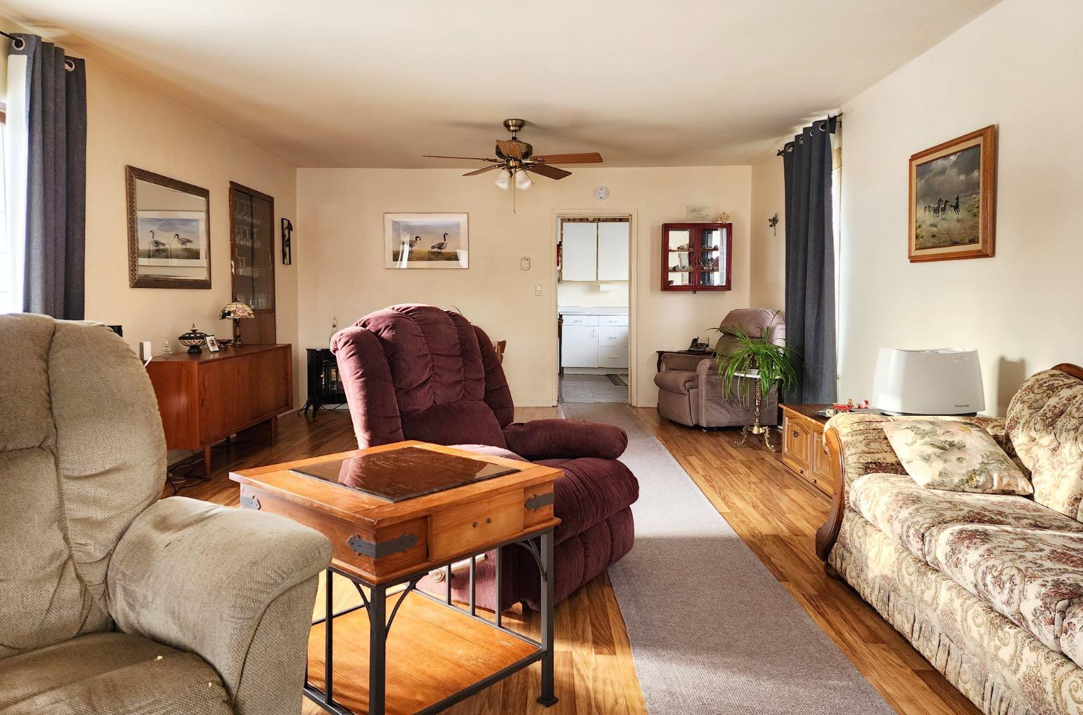 5213 2nd Street West