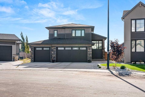 Photo of 1806 60A Avenue Close, Lloydminster, AB T9V 3S3 (MLS # A2352522)