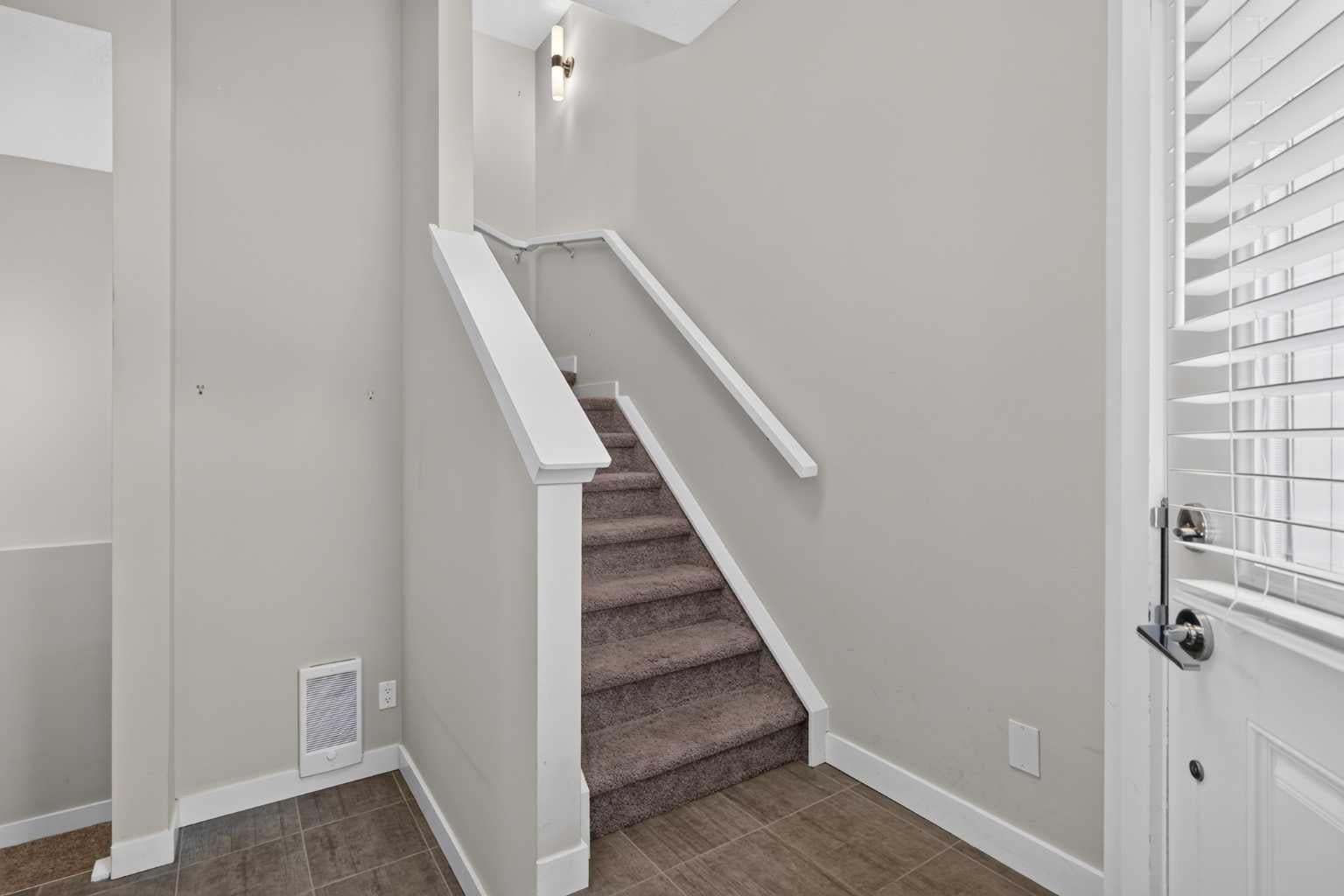 2416 30 Street SW 4