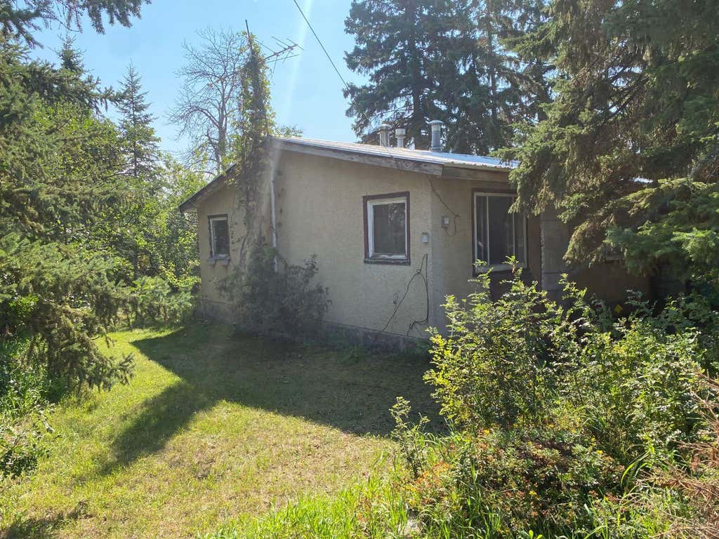 Photo of 2015 18 Street, Delburne, AB T0M 0V0 (MLS # A2339844)