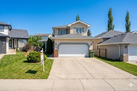 Photo of 63 Hawkmount Green NW, Calgary, AB T3G 3T9 (MLS # A2312928)