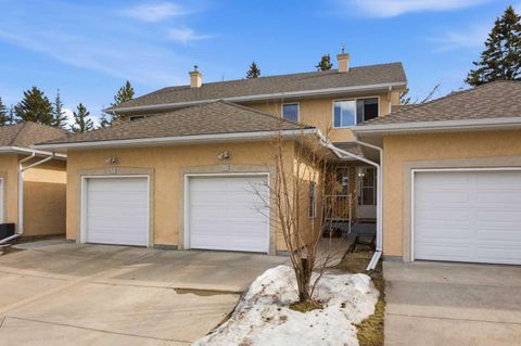 Photo of 55 Cedarview Mews SW, Calgary, AB T2W 6H8 (MLS # A2304028)