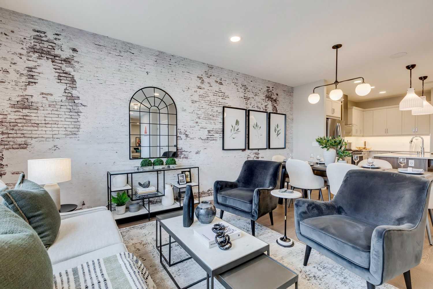 92 Creekside Street SW