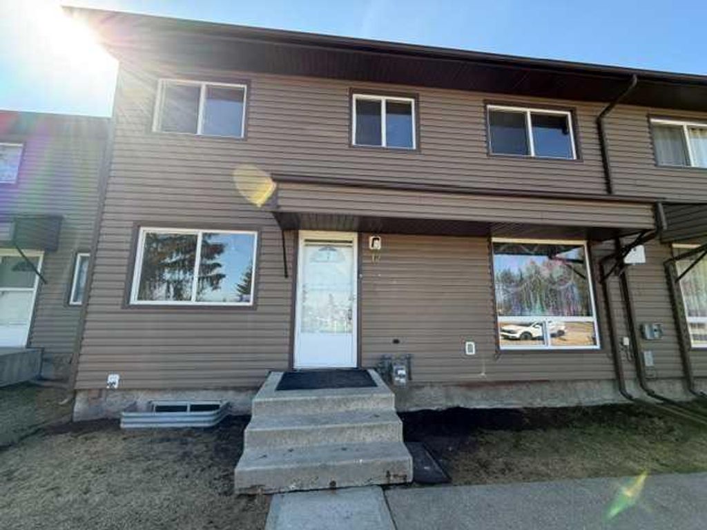 Photo of 5231 6 Avenue #12, Edson, AB T7E 1L1 (MLS # A2309699)