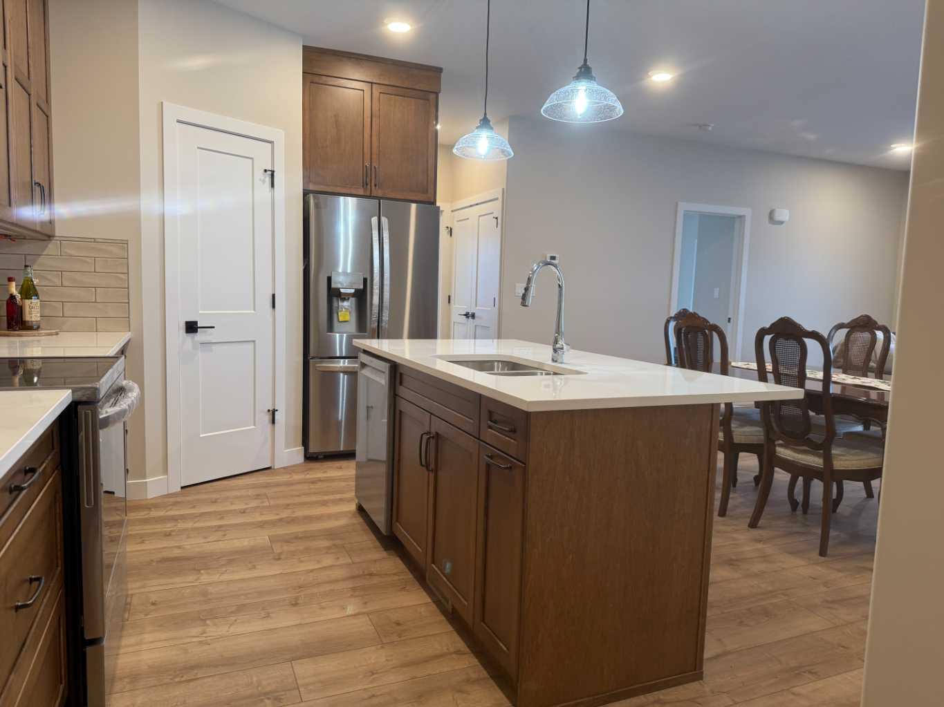 171 Parkview Crescent W