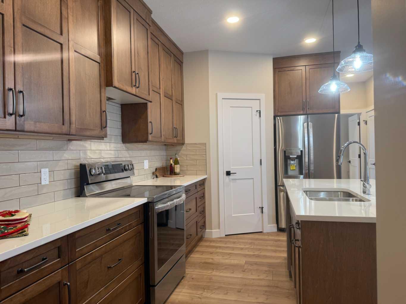 171 Parkview Crescent W