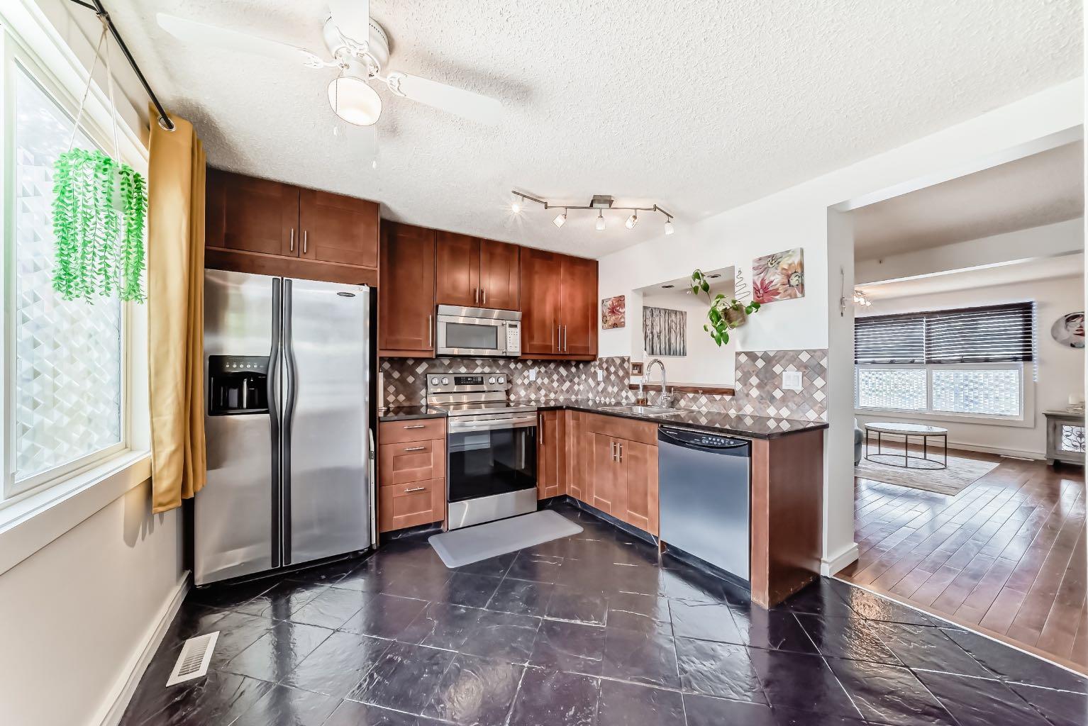 534 Woodbine Boulevard SW