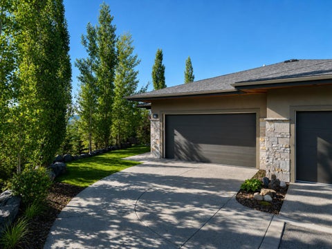 Photo of 101 Watermark Villas, Rural Rocky View County, AB T3L 0E2 (MLS # A2340596)