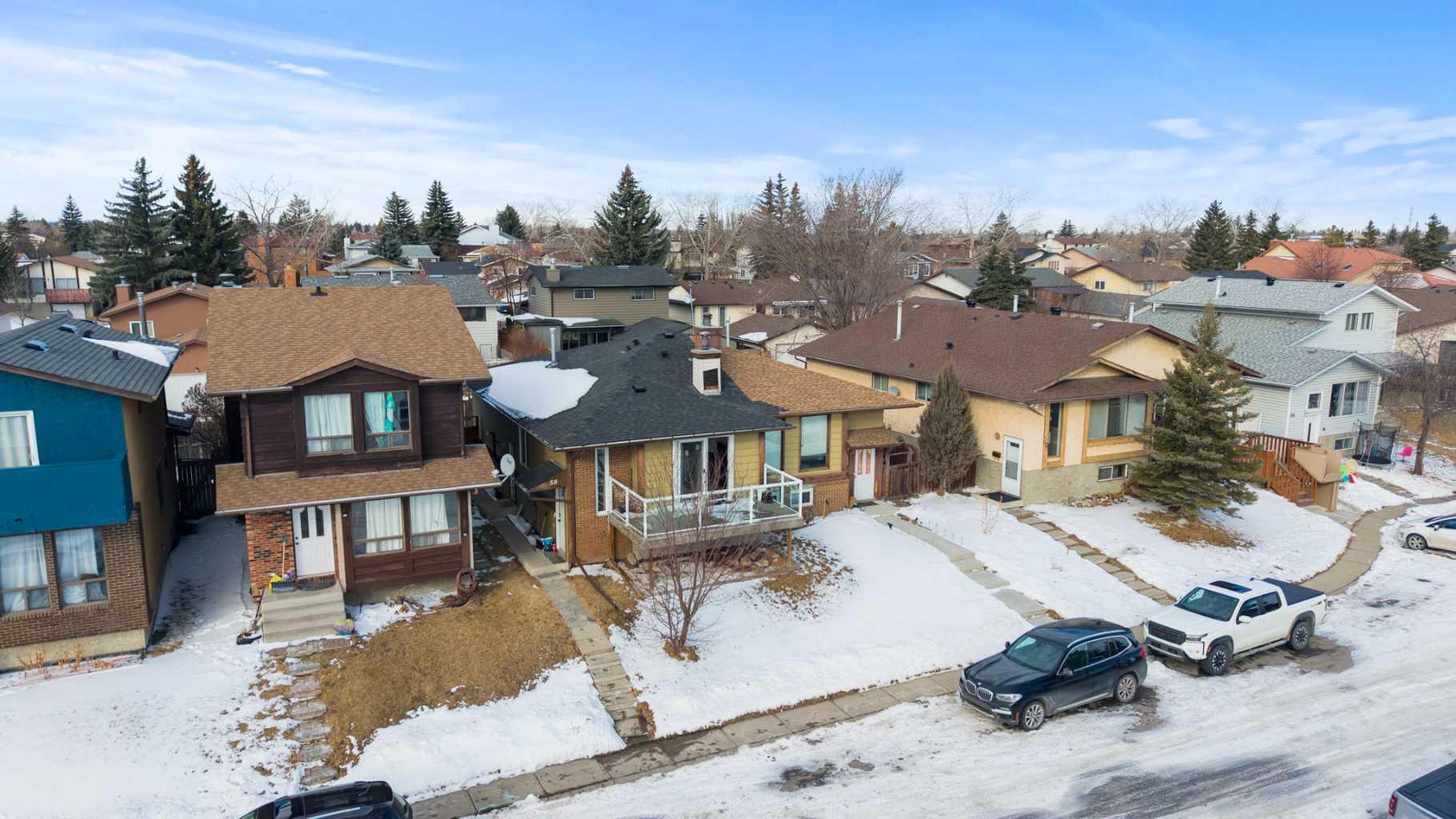 58 Templeson Crescent NE