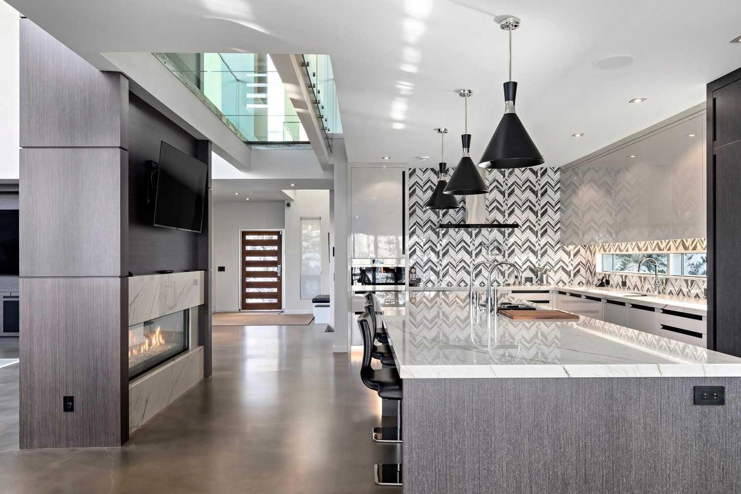 25 Posthill Drive SW