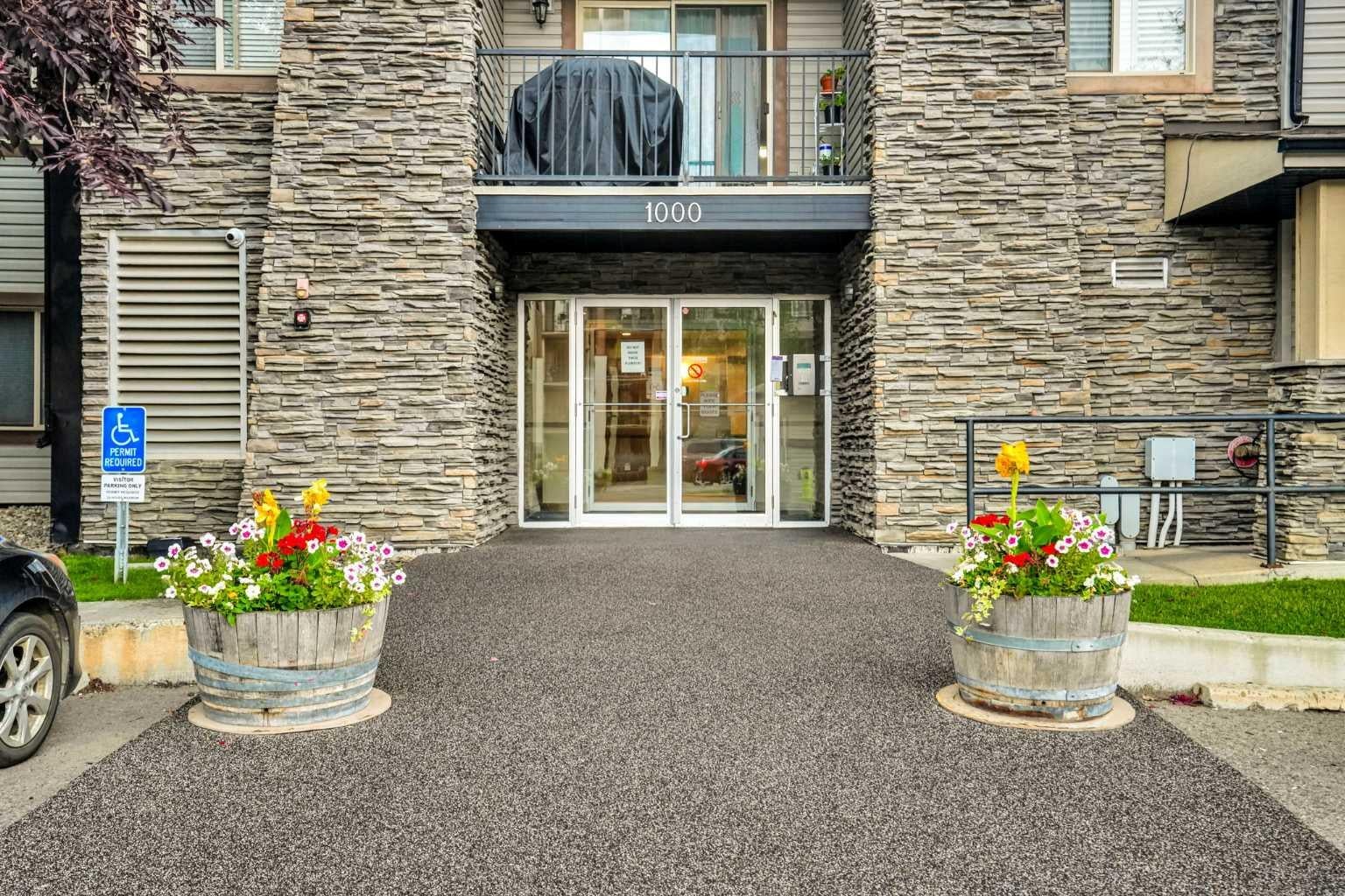 8 Bridlecrest Drive SW 1407