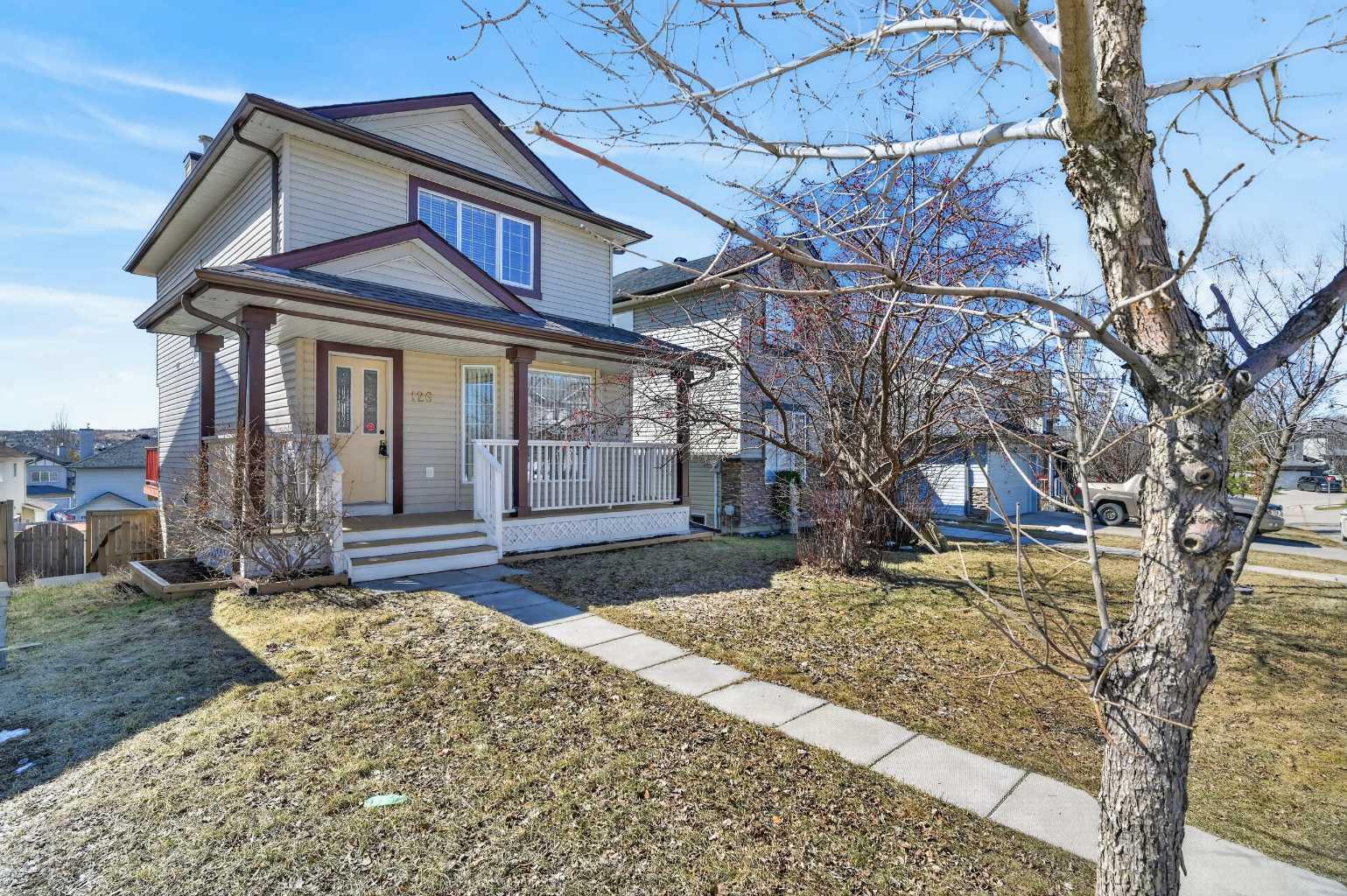 126 Evansmeade Crescent NW