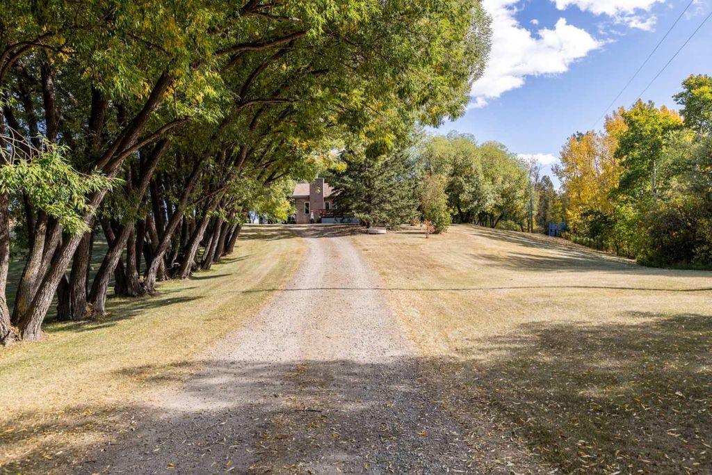 Photo of 34345 Range Road 23, Rural Red Deer County, AB T0M 0K0 (MLS # A2264668)