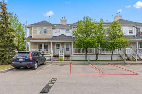 Photo of 189 Country Village Manor NE, Calgary, AB T3K 0L6 (MLS # A2316992)