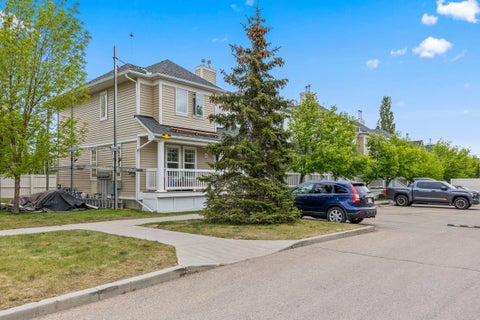 Photo of 189 Country Village Manor NE, Calgary, AB T3K 0L6 (MLS # A2316992)