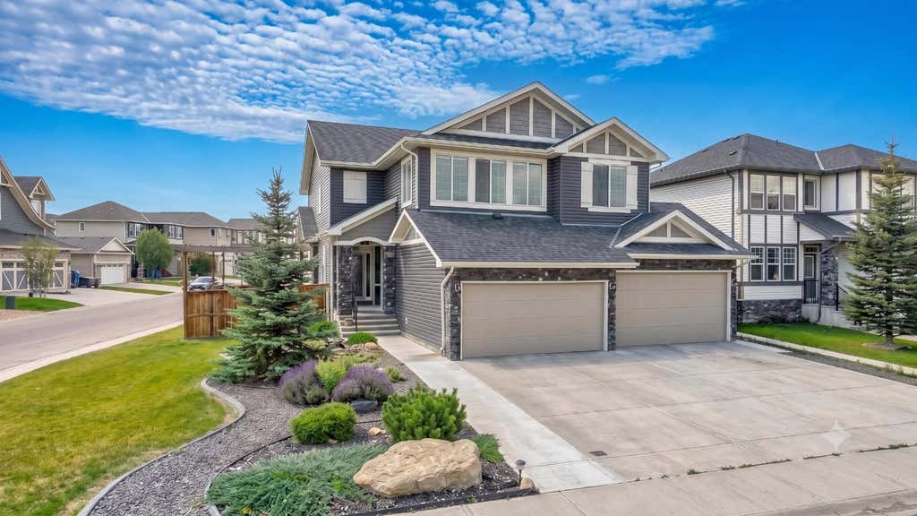 Photo of 37 RAINBOW FALLS Boulevard, Chestermere, AB T1X 0S9 (MLS # A2335091)