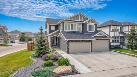 Photo of 37 RAINBOW FALLS Boulevard, Chestermere, AB T1X 0S9 (MLS # A2335091)