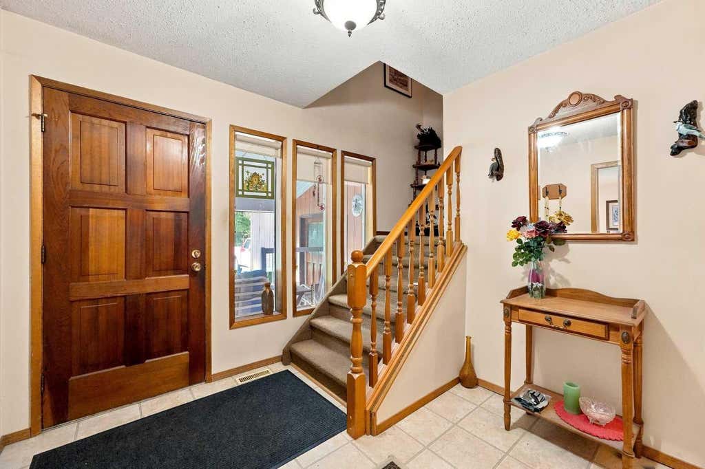 Photo of 25 Parkland Drive, Parkland Beach, AB T0C 2J0 (MLS # A2337666)