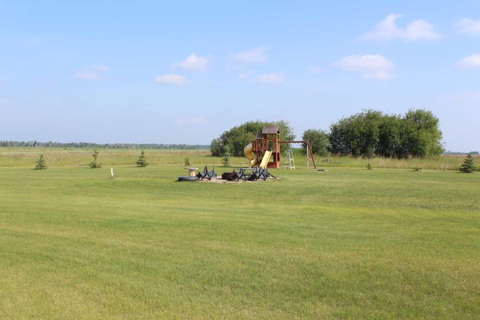 235010 915 Township W