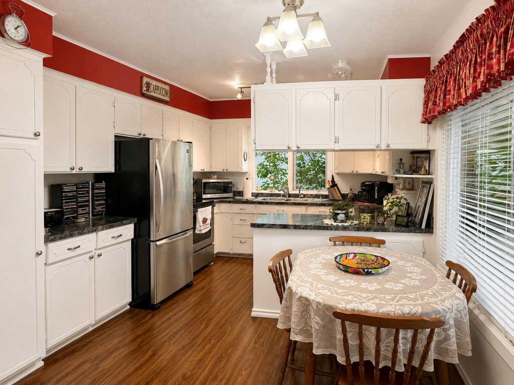 Photo of 315 5th ave east, Loon Lake, SK S0M 1L0 (MLS # A2325697)