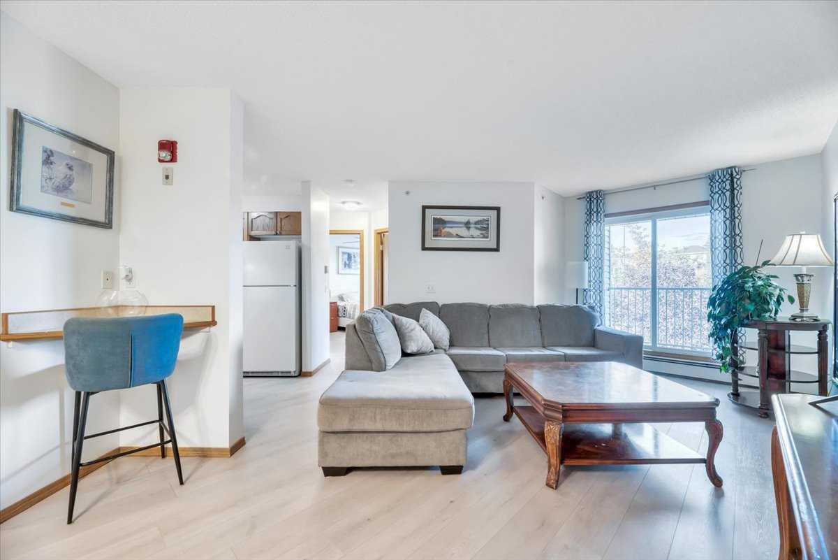 11 Somervale View SW 308