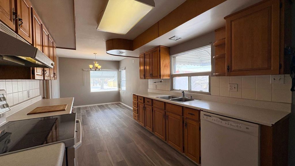 Photo of 1106 2 Avenue, Wainwright, AB T9W 1K7 (MLS # A2287269)