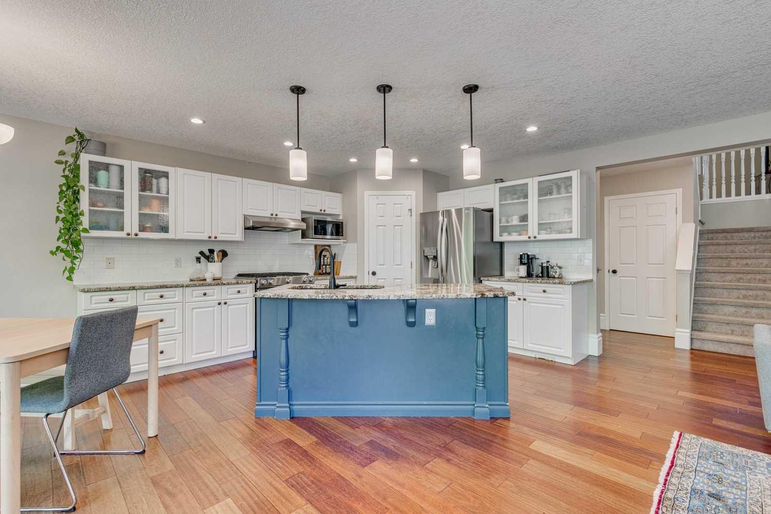 219 Chapalina Place SE