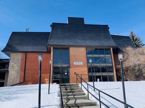 Photo of 4001B 49 Street NW #2106, Calgary, AB T3A 2C9 (MLS # A2299807)