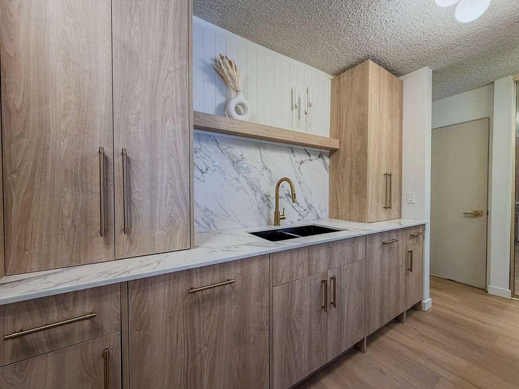 Photo of 4001B 49 Street NW #2106, Calgary, AB T3A 2C9 (MLS # A2299807)