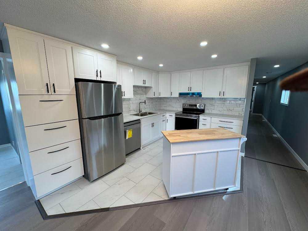 3223 83 Street NW 470