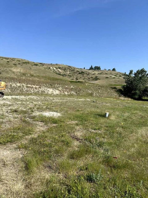 Photo of 385 Canyon Boulevard W, Lethbridge, AB T1K 6V2 (MLS # A2227714)