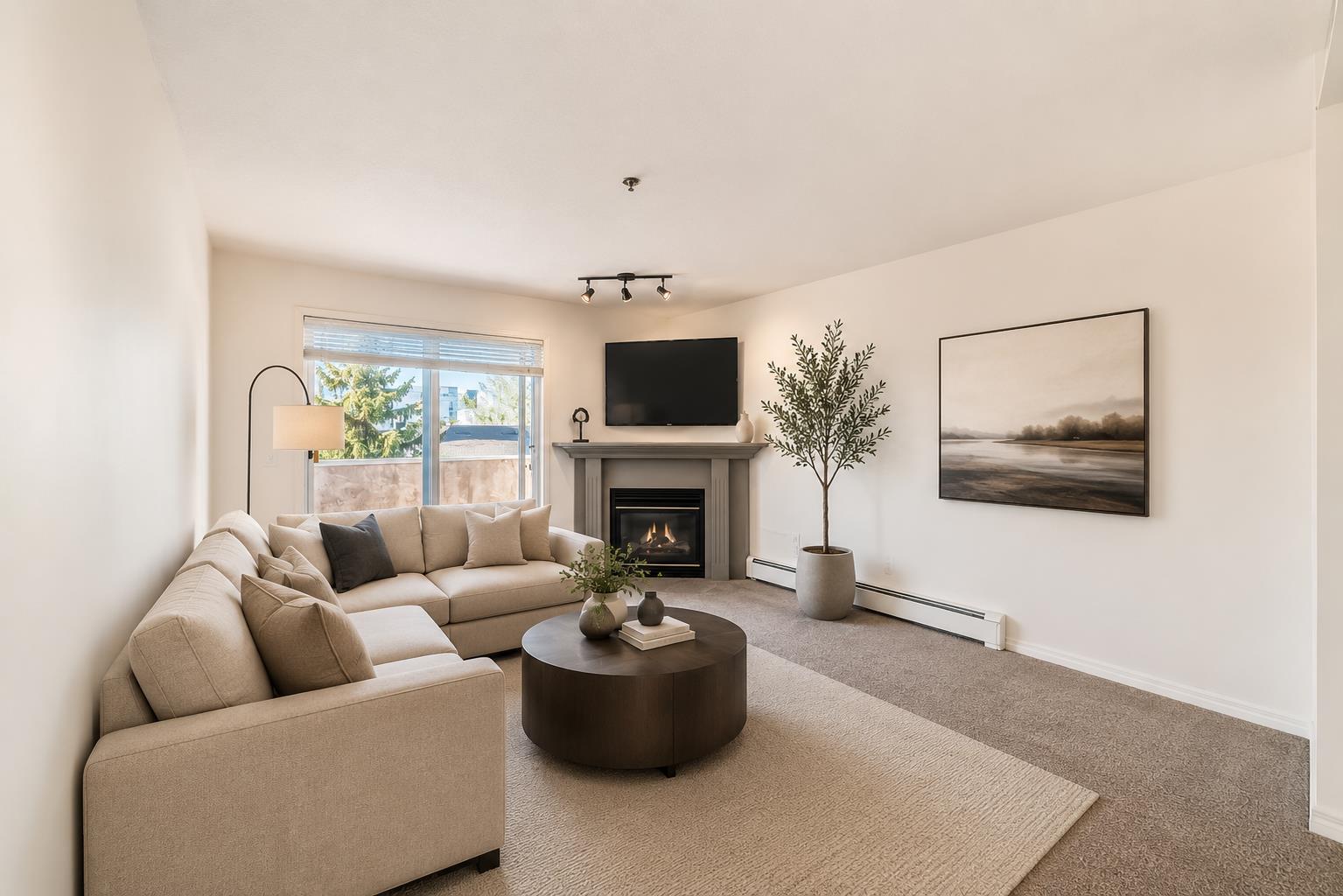649 Marsh Road NE 317