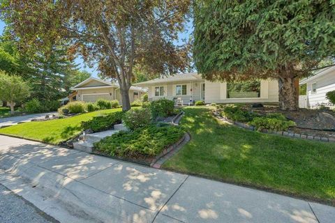 Photo of 12224 Lake Waterton Way SE, Calgary, AB T2J 2M4 (MLS # A2323737)
