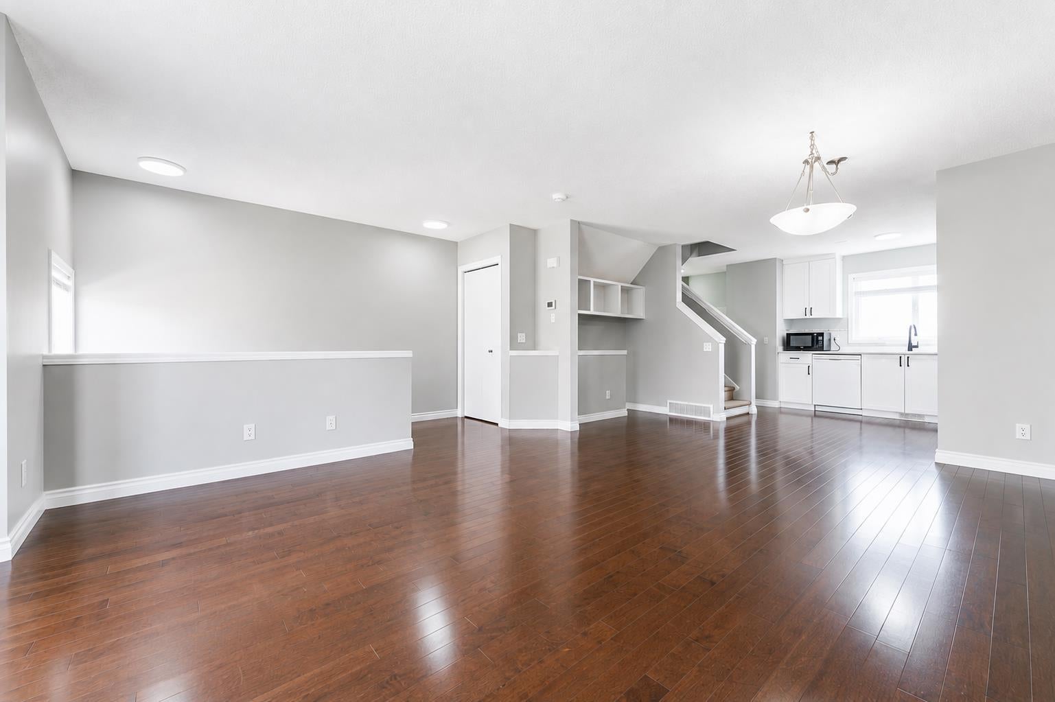 45 Tuscany springs Gardens NW