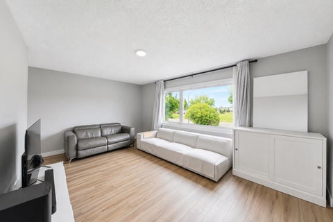 Photo of 516 Terrace Park, Red Deer, AB T4N 1V8 (MLS # A2340296)