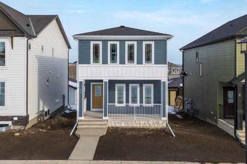 10 Versant Path SW Calgary AB T2Y 0Z5